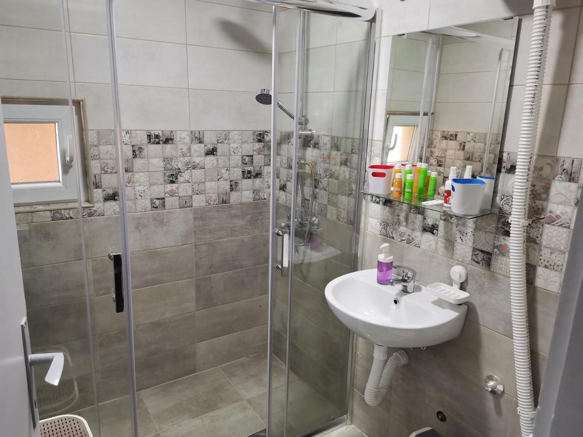 Apartman Terassa Donji Milanovac Kültér fotó